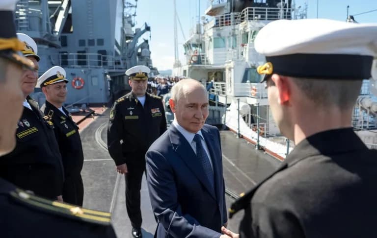 Putin Prvi Put Posetio Kurilska Ostrva — Tokio Uputio Oštar Protest