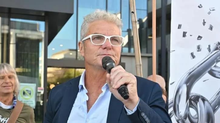 David McBride Pušten Na Uslovni Otpust Nakon 27 Meseci — Curio Dokumente Koji Su Pokrenuli Istragu O Navodnim Ratnim Zločinima