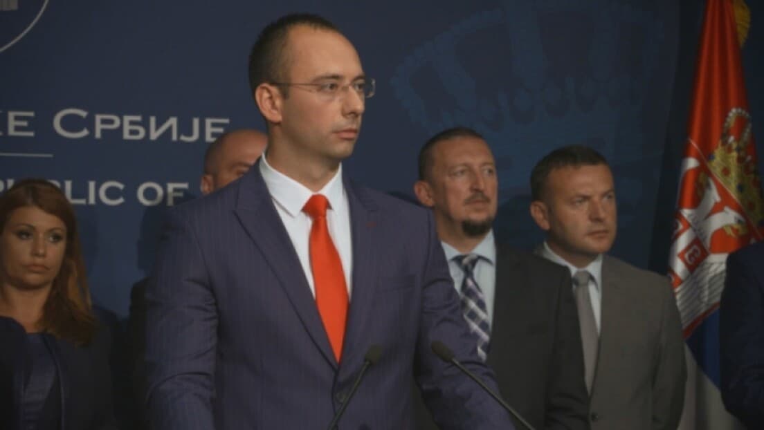 Simić Pred Tužilaštvom U Kosovskoj Mitrovici: "Ne Osećam Se Krivim" i Poruka O Pravu Na Nevinost