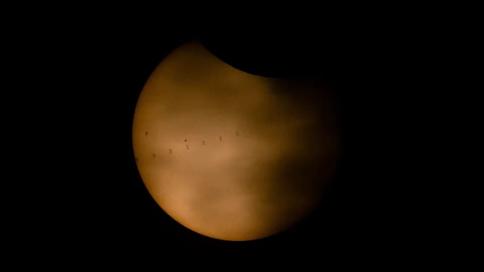 ISS 'fotobomba' tokom totalnog pomračenja: Silueta stanice prolazi ispred Sunca (12. avgust 2026.)
