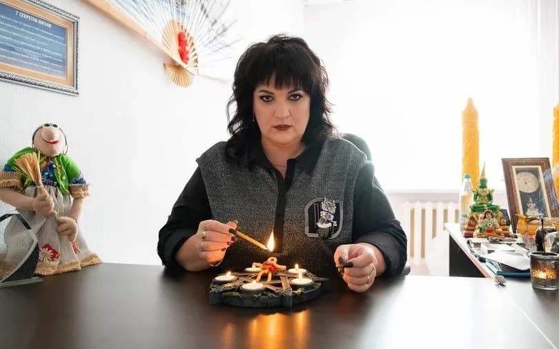 Porodice ruskih vojnika traže utehu kod vidovnjaka i tarologa dok rastu gubici u ratu