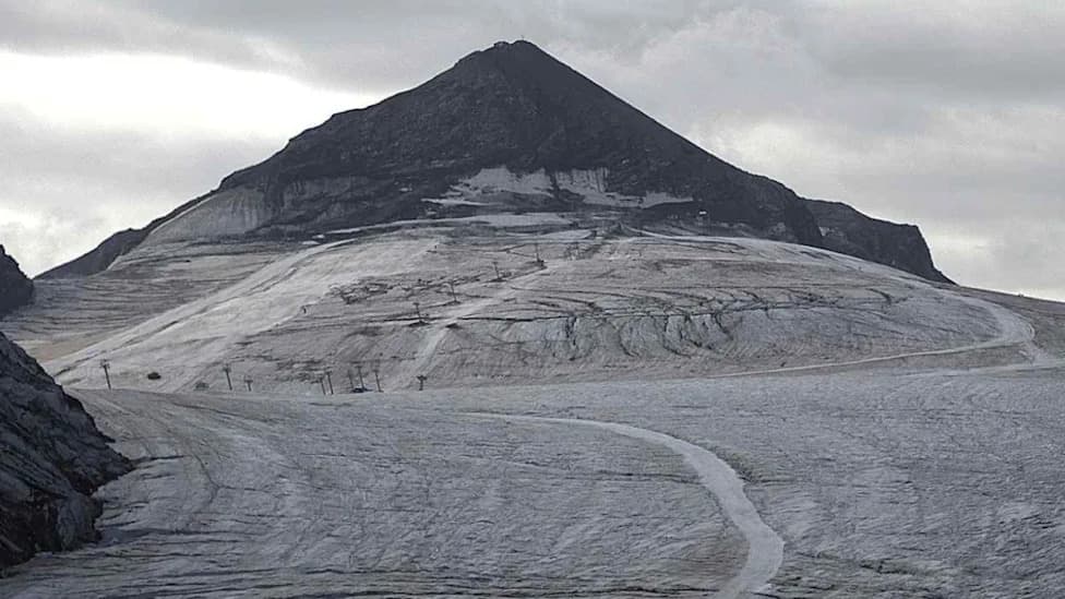 Passo Stelvio Privremeno Zatvoreno — Letnje Skijanje U Alpima Pogođeno Rekordnim Vrućinama