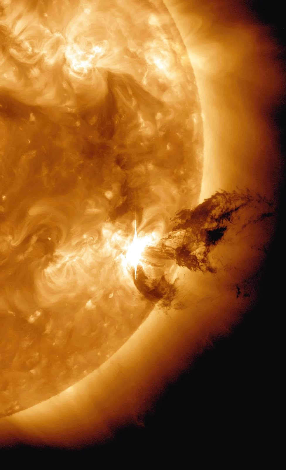 Tajna Sunčevog Magnetizma: Zašto Se Naše Sunce Ponaša Neobično?