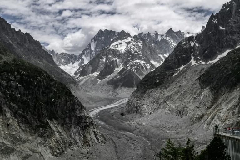 Vrelo leto u Alpima: Rekordnih oko 450 odrona u masivu Mont Blanc, stručnjak upozorava