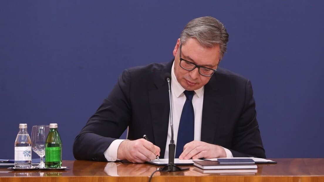 Vučić Ruteu: Zabrinutost zbog povlačenja KFOR‑a s mosta na Ibru i uključivanja kosovske policije