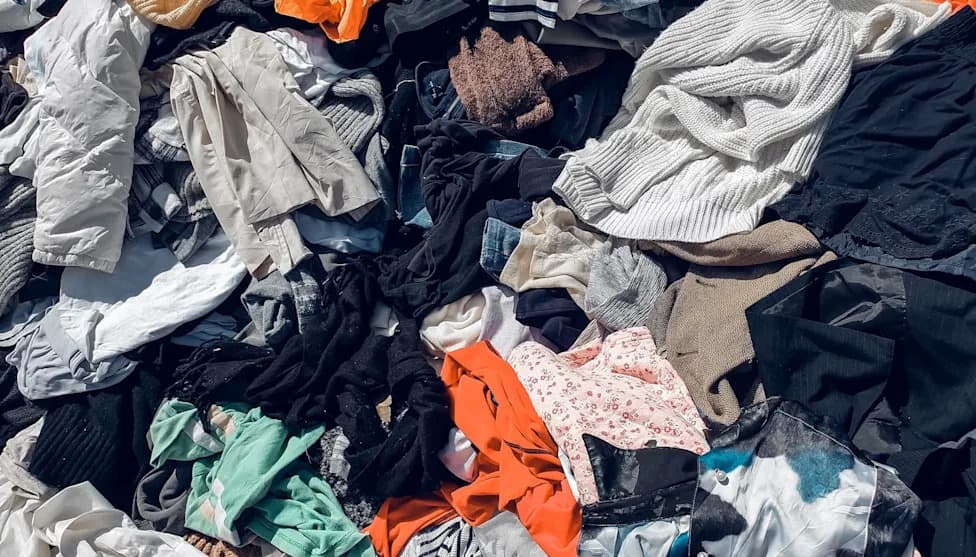 EU Zabrana Uništavanja Neprodate Odeće: Šta To Znači Za Brendove i Potrošače