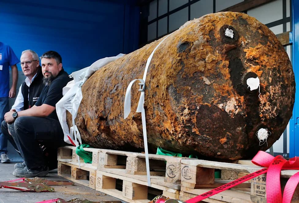 Požari u Evropi Otkrivaju Zakopane Bombe i Mine — Nasleđe Ratova Koje Klimatske Promene Izbacuju Na Površinu