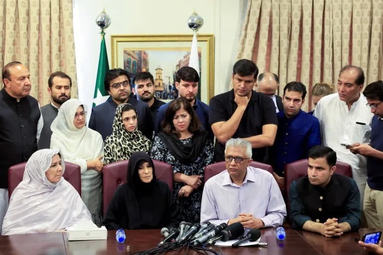 PTI Podnela Peticiju Za Prezir Prema Sudu Nakon Što Je Imran Khan Poslat U Državnu Bolnicu