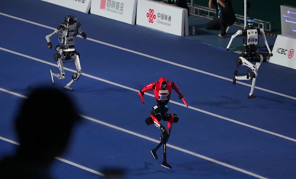 Kineski humanoidni robot oborio Boltov rekord? Kontroverzno vreme na Svetskim igrama robota u Pekingu
