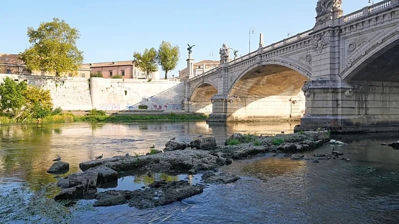 Produžena suša u Rimu otkrila ostatke rimskog mosta iz doba Nera