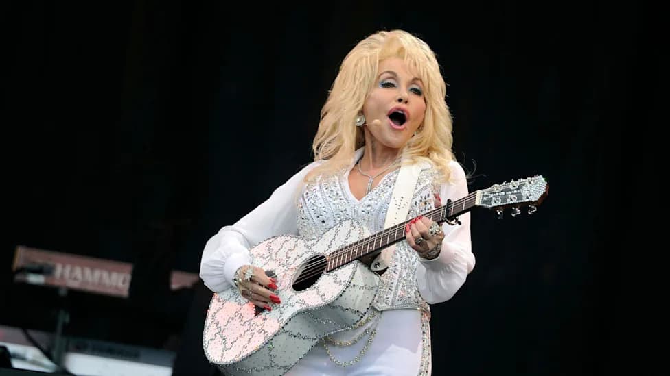 Dolly Parton: Više od 1.000 dece na Ostrvu Man dobilo besplatne knjige kroz Imagination Library