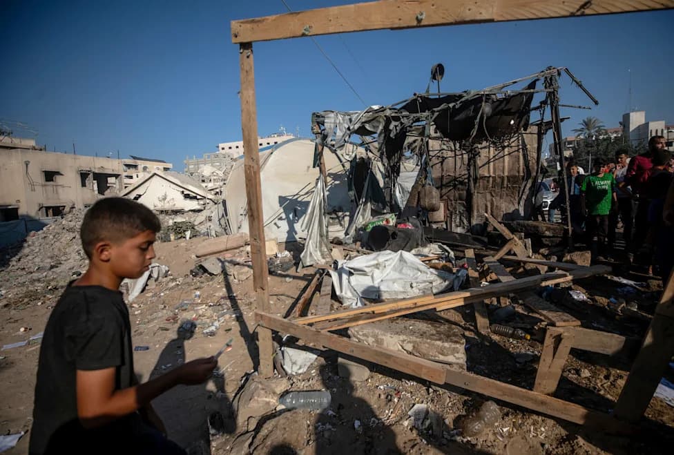 Tri Palestinca Poginula U Nizuo Izraelskih Napada Na Pojas Gaze; Katz Ponovo Zapretio Proterivanjem Zbog Puštanja Zmajeva