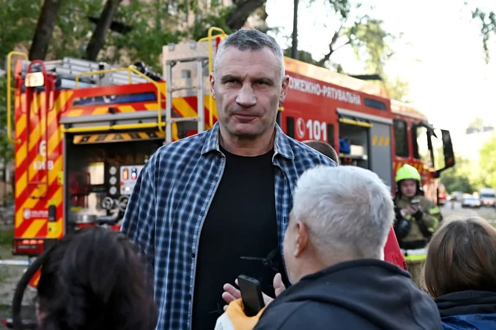 Gradonačelnik Kijeva: Najmanje Jedno Poginulo, Osam Povređeno u Novim Napadima Dronova