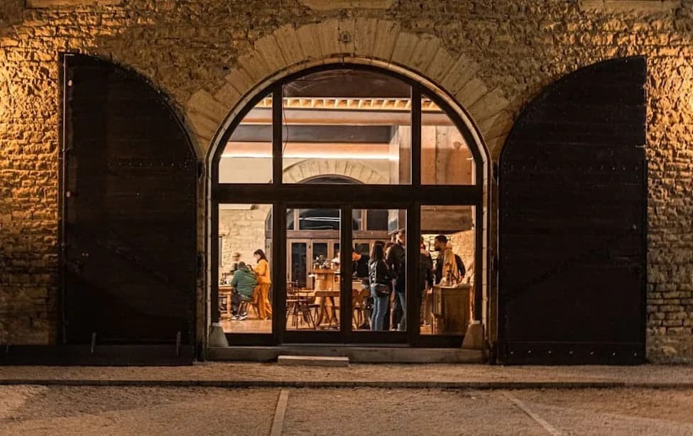 Gosti Odnose 'Suvenire' Iz Michelin Restorana — Noževi, Svečnjaci i Držači Toalet Papira Nestaju