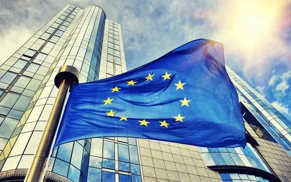 ChatGPT, Reddit i Roblox Pod Najstrožim EU Digitalnim Pravilima — Šta To Znači?