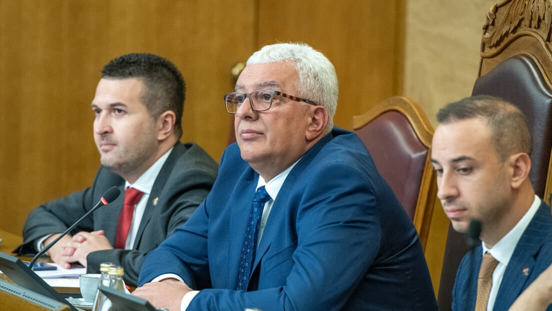Saučešće Andrije Mandića Porodici Ratka Mladića Pokrenulo Zahtev Za Smenu — Političke Reakcije U Crnoj Gori