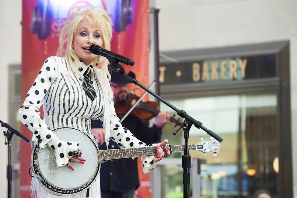Pregled 2026: Najuticajnije ličnosti koje su preminule — od Dolly Parton do svetskih lidera