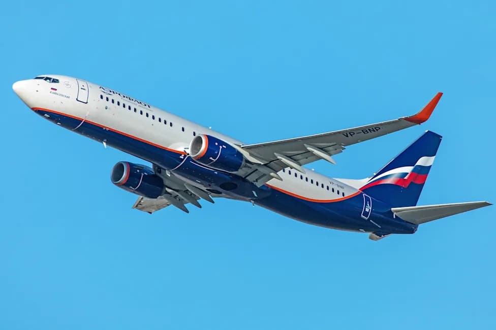 Zelenski Upozorava Avio‑Prevoznike: Ruski Vazdušni Prostor 'Efektivno' Zatvoren — Rizici Letenja Rastu