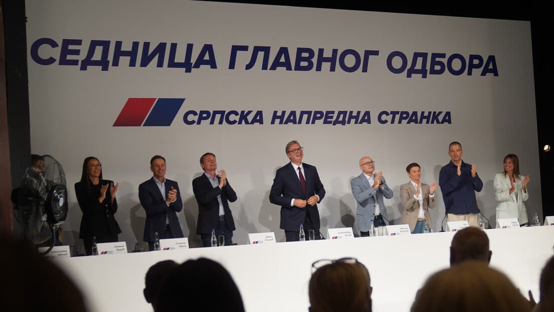 Glavni odbor SNS jednoglasno izabrao Aleksandra Vučića za kandidata za premijera