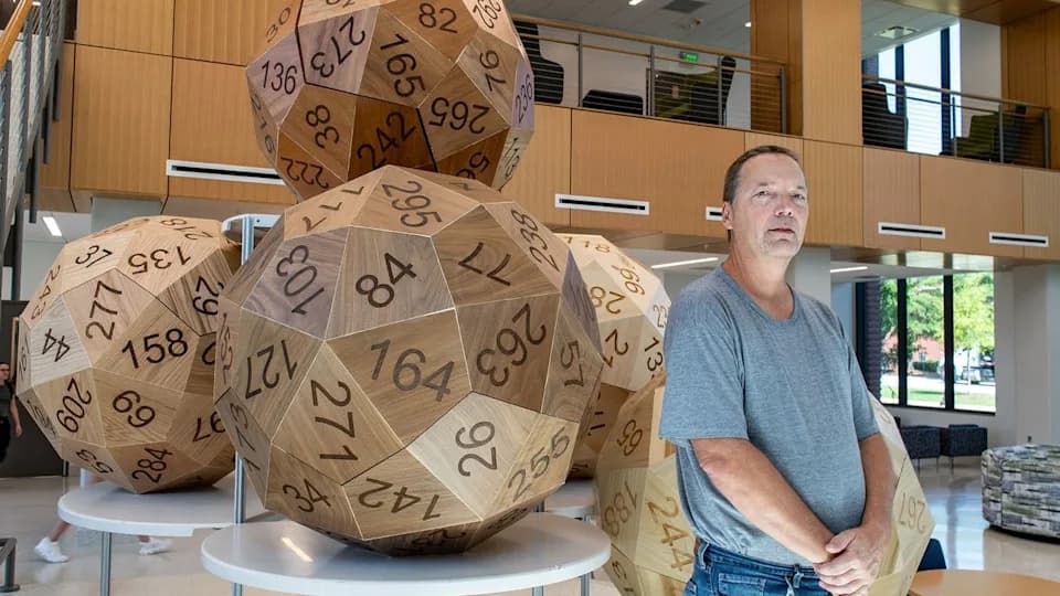 Matematičari Napravili Najpravednije Kocke Na Svetu — Pet Kocki Sa Po 60 Strana Koje Nikada Ne Daju Izjednačenje