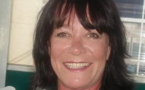 Britanska 'heroinа' Michelle Leake podlegla povredama nakon što je spasila 93‑godišnju Audrey Curry iz plamena