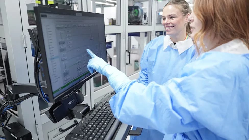 LSTM Otvara Liverpool Accelerate Laboratory: £20M Za Robotiku i AI U Istraživanju Infekcija