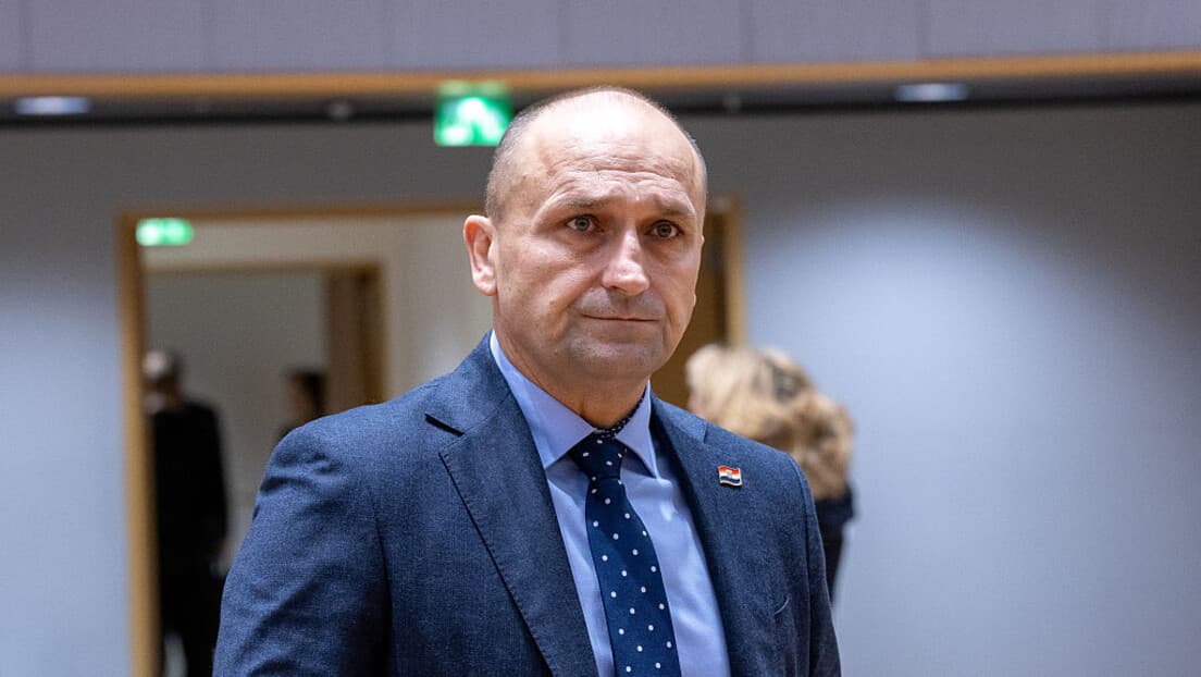 Anušić Preti Reakcijama Nakon Ispraćaja Ratka Mladića: Ko Je Hrvatski Ministar Odbrane?