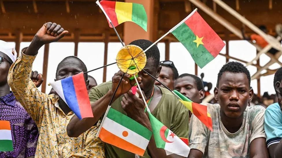 Rusija Otvara Osam Novih "Ruskih Kuća" U Africi — Širi Kulturnu I Obrazovnu Diplomatiju