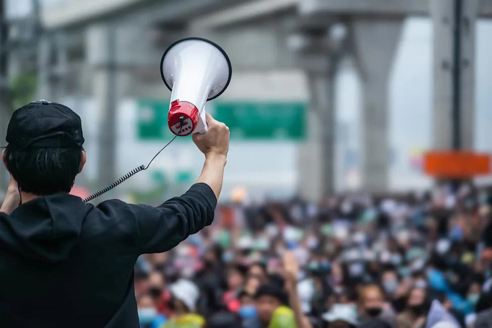 Kome Govore Populisti Kada Kažu „Narod“? Kako Se Formira Pripadnost