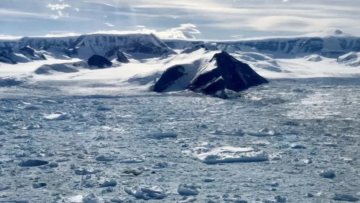 Hektoria u kolapsu: glečer na Antarktiku izgubio skoro polovinu leda za samo dva meseca