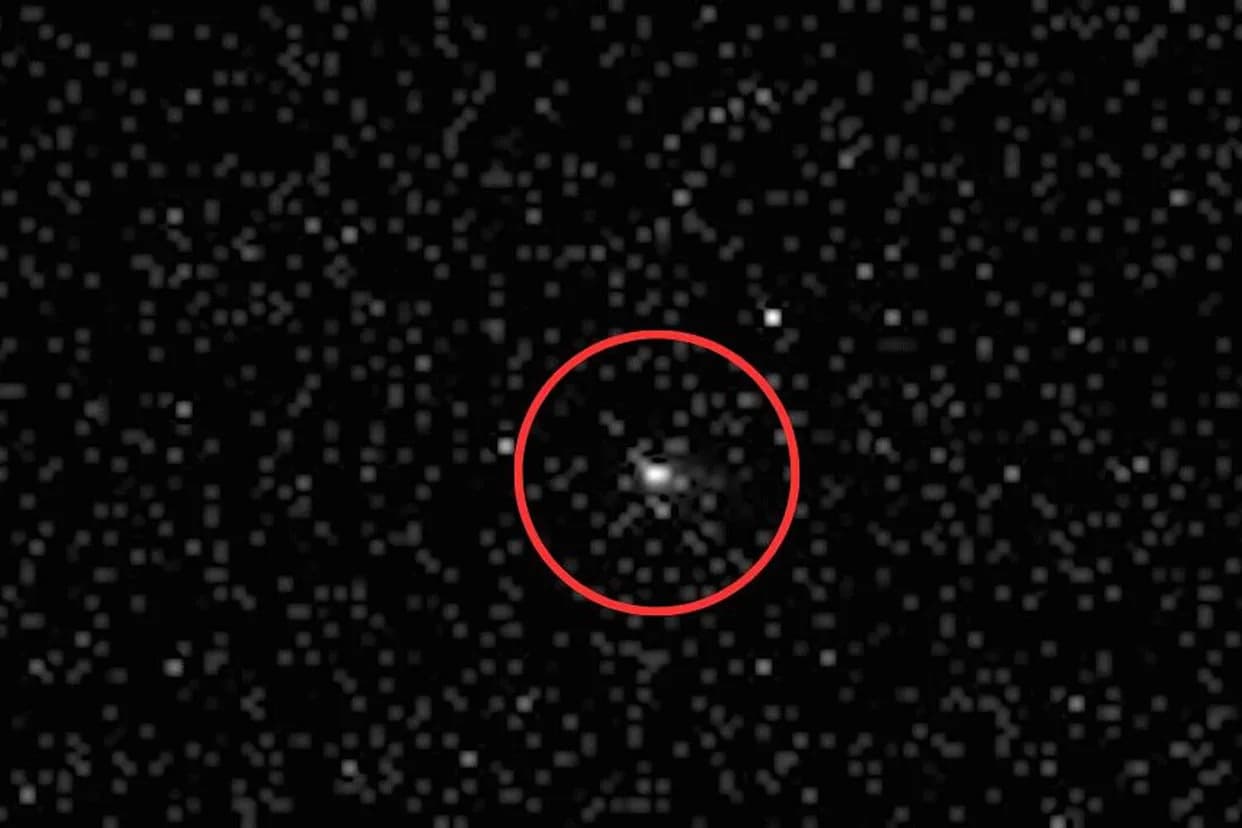 Kina pretekla SAD — prve fotografije međuzvezdane komete 3I/ATLAS pored Marsa