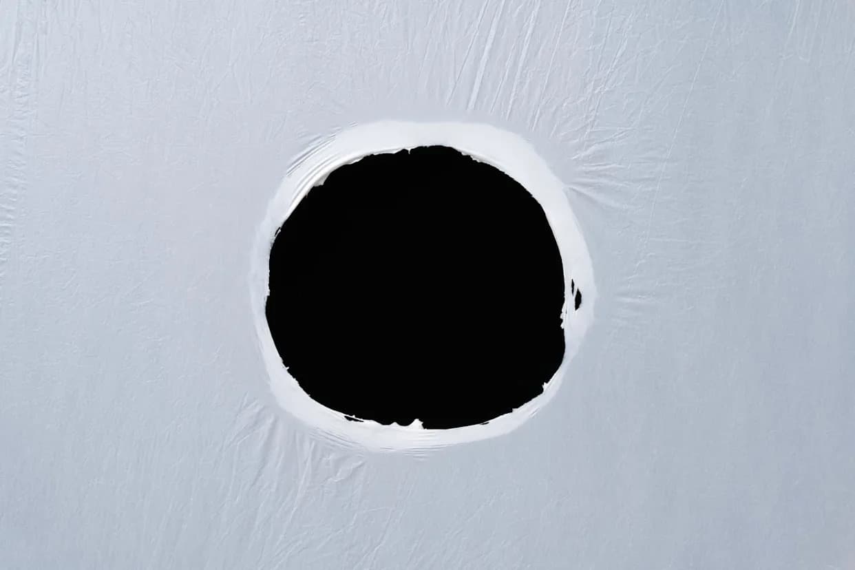 Nevidljive mikroskopske crvotočine koje mogu iskriviti realnost — nova teorija objašnjava kosmološku konstantu