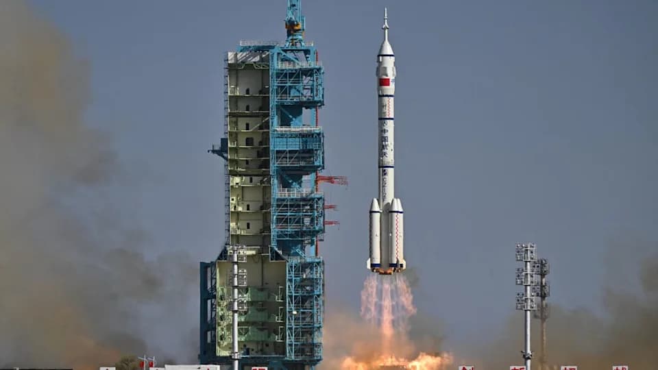 Kina najavila lansiranje Shenzhou 22 (25. novembra) da zameni oštećenu kapsulu SZ-20