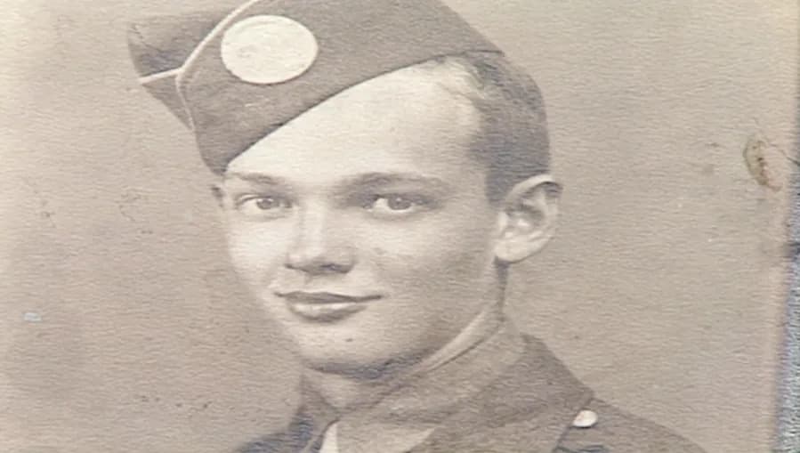 Tinejdžer iz Ilinoisa koji je 1945. vozio Čerčila i Patona — neverovatna priča Sama Carsona