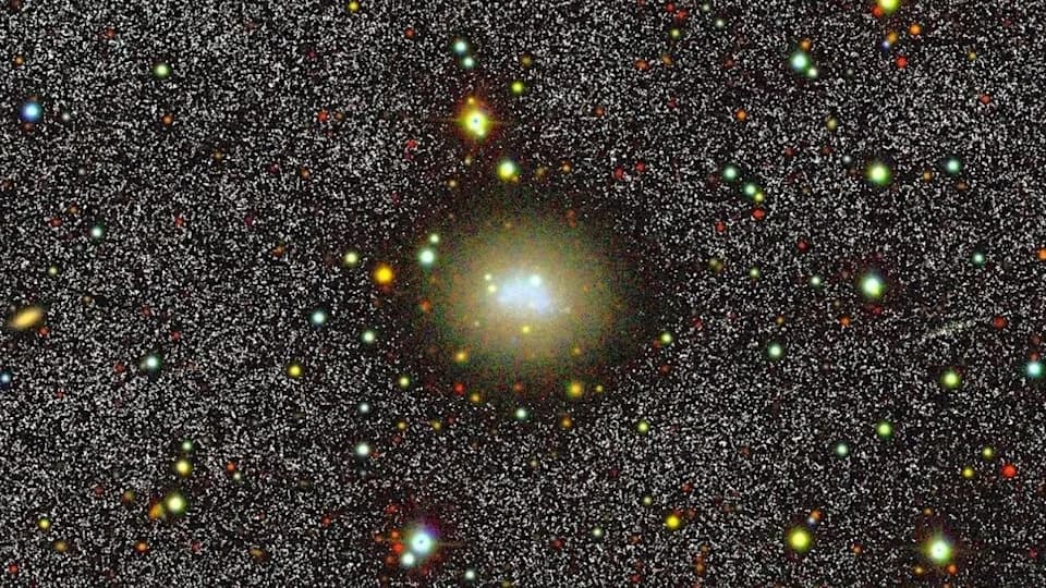 Tajna galaksije u „praznini“: NGC 6789 stvara zvezde bez očiglednog goriva