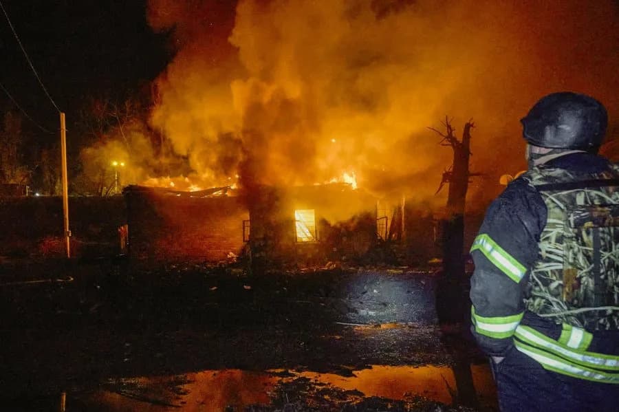 Harkov pod snažnim noćnim napadima dronovima — 4 poginula, najmanje 13 ranjenih