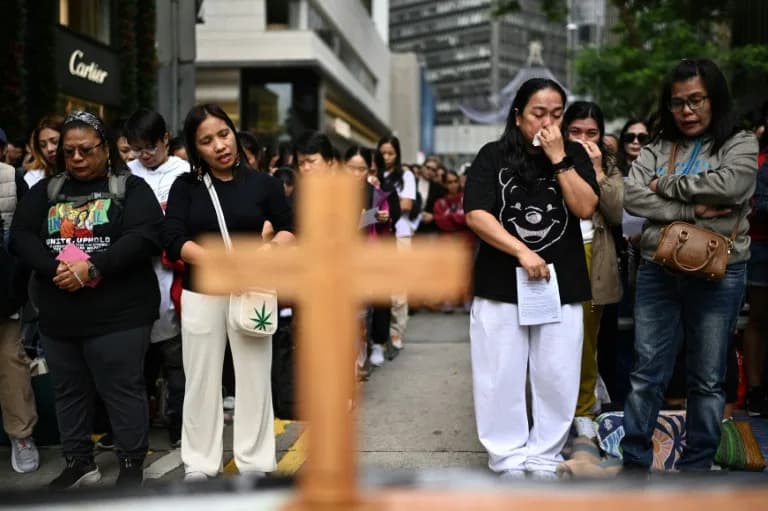 Migrantske domaće radnice traže podršku i utehu posle razornog požara u Hongkongu