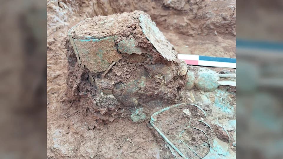 Otkrivena "Dama sa preokrenutom dijademom" — dijadem položen naopačke kao mogući znak gubitka moći