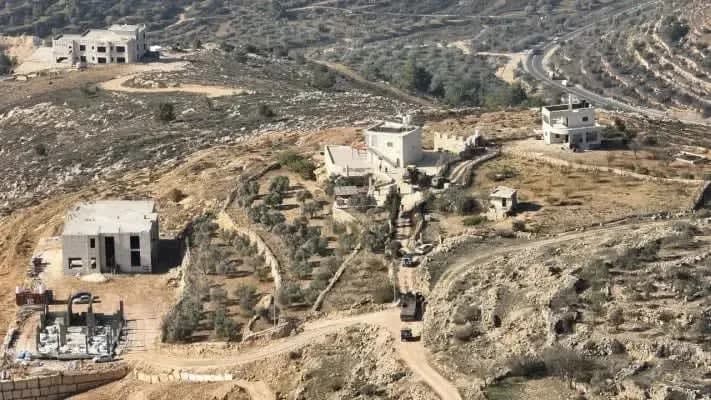 Desetine krstaških i vizantijskih artefakata zaplenjeno na lokalitetu Burj Lasana nakon nelegalne gradnje