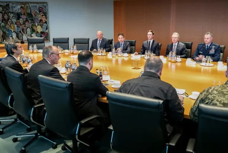 Pregovori u Berlinu: Zelenski Uspostavlja Kontakt Sa Izaslanicima Trampa, Teritorijalna Pitanja Ostaju Nerazrešena