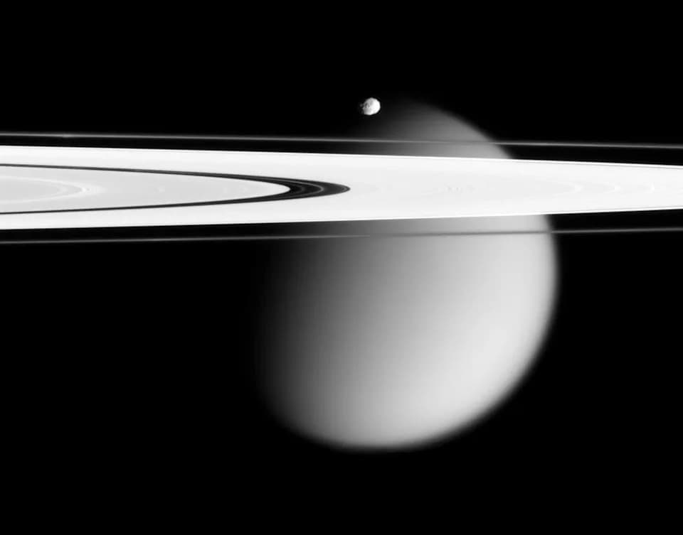 Titan Možda Nema Globalni Podzemni Okean — Nova Analiza Cassini Podataka Ukazuje Na „Kašastu“ Unutrašnjost