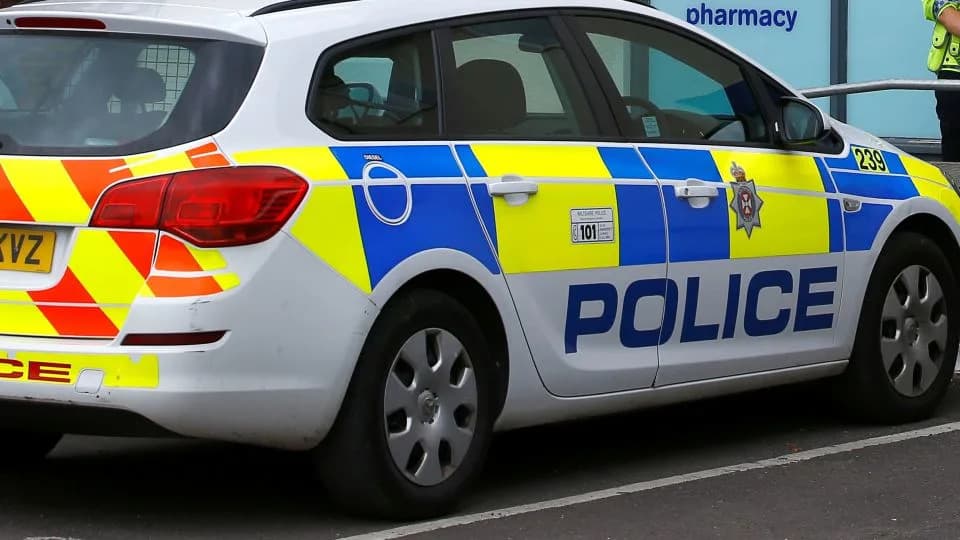 Britanac Optužen Za 56 Seksualnih Dela Protiv Bivše Supruge Tokom 13 Godina