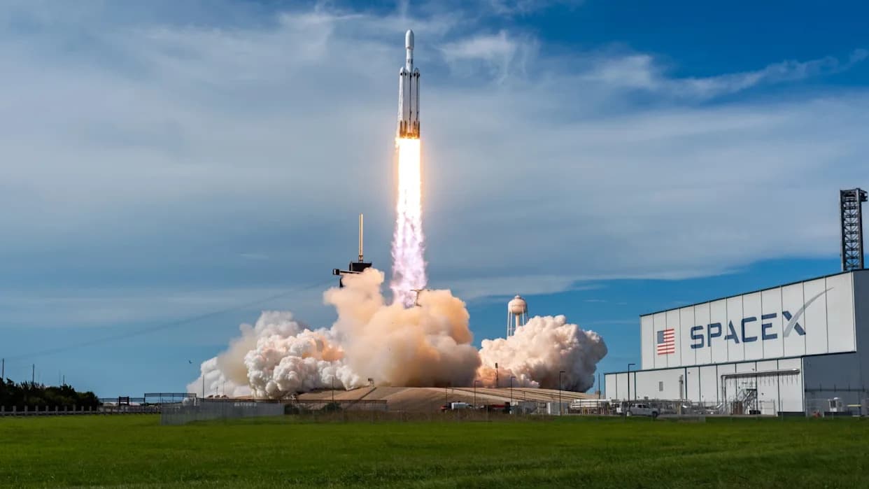 Izveštaj: Neuspeh Testa Starshipa Elona Maska — Krhotine Ugrozile Tri Aviona