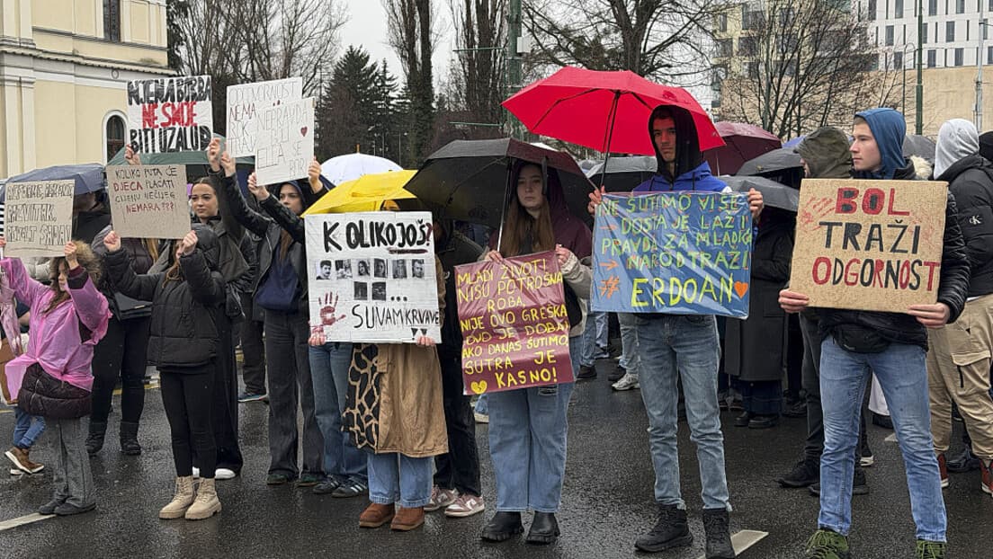 Sarajevo: Hiljade studenata i građana traže ostavke nakon tragične tramvajske nesreće