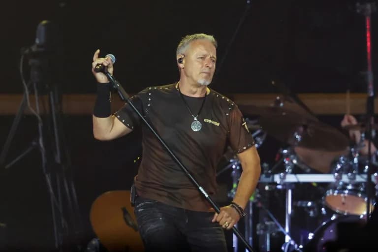 Istraga u Bosni zbog ustaških pozdrava na koncertu Thompsona u Širokom Brijegu