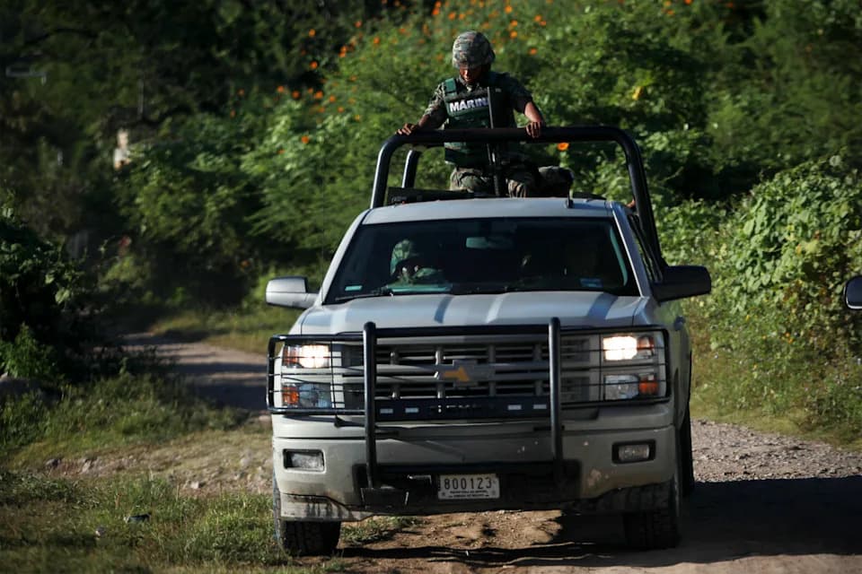 Trupe Pojačane u Puerto Vallarti Nakon Ubistva 'El Menča' — Bezbednost Turista U Fokusu