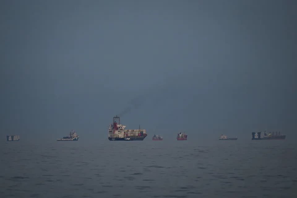 Oko 90 brodova prošlo kroz Hormuški tjesnac dok Iran izvezao 16+ miliona barela nafte