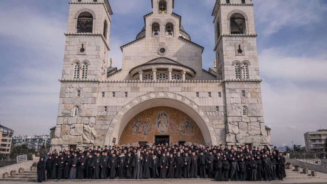 Mitropolija Crnogorsko-Primorska Odbacuje Podelu: Nema Pastirskih Razloga, Potezi Bi Bili Štetni