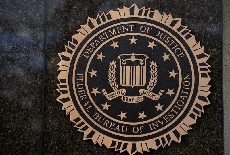 FBI i CISA: Hakeri Povezani Sa Ruskim Obaveštajnim Službama Ciljaju Korisnike Signala i WhatsAppa