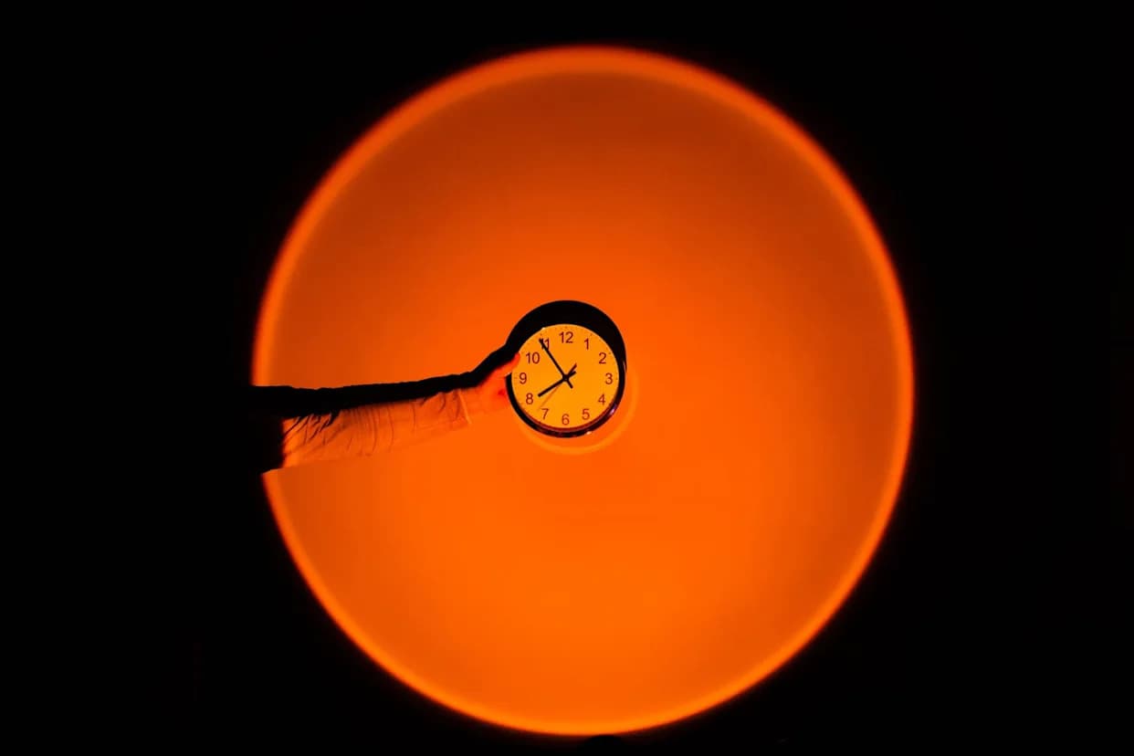 Dani Postaju Duži — Otapanje Leda i Klimatske Promene Usporavaju Zemljinu Rotaciju